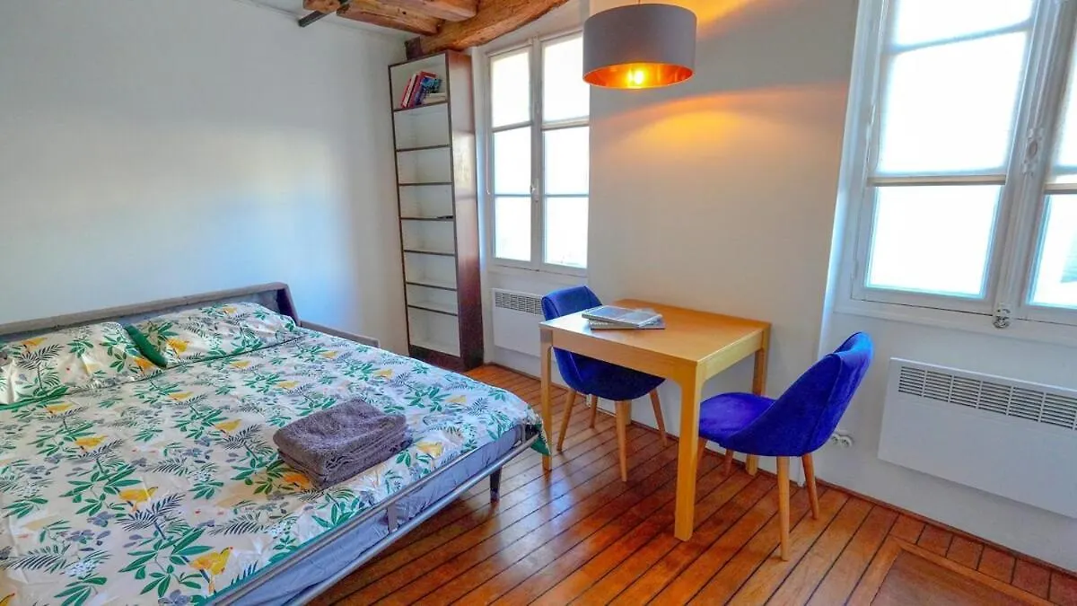 012 Grand Studio At Quartier Latin Parigi Appartamento